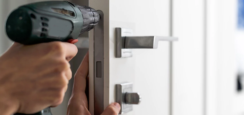 Locksmith For Lock Replacement Near Me in West Chicago, IL