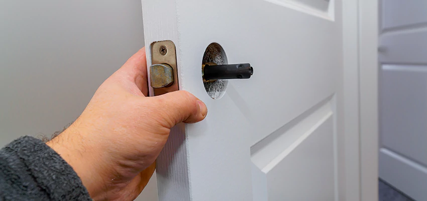 Nighttime Locksmith For Lock Repair in West Chicago, IL